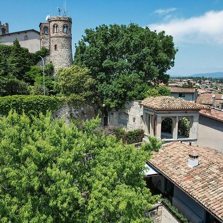 Steps From The Lake - Charme In The Inner City Desenzano del Garda Esterno foto